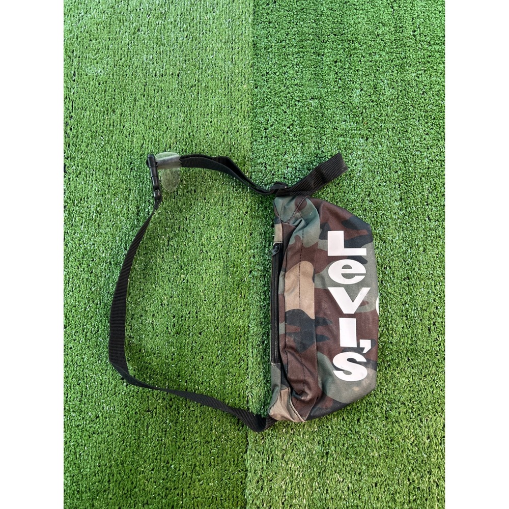 Levi's Camouflage Fanny Pack Crossbody Bag Festival‎ Travel Outdoors